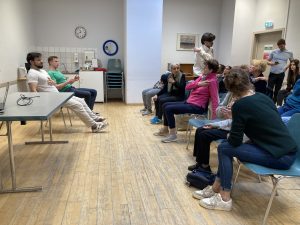 présentation des bonnes pratiques pour les séniors en ostéopathie